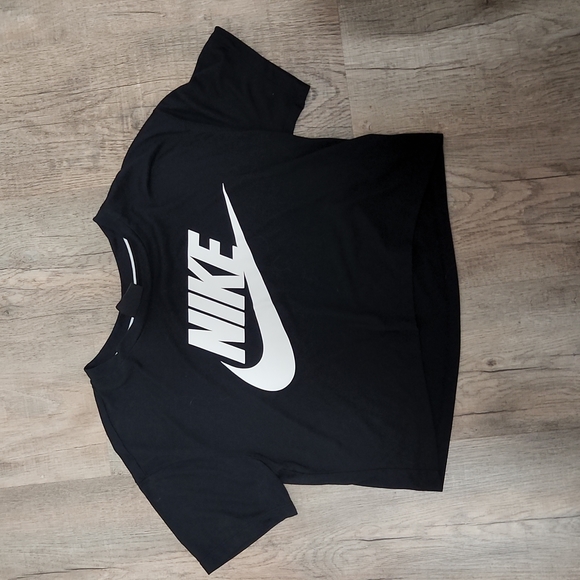 Nike Tops - 31.  NIKE Crop Top Size S Black